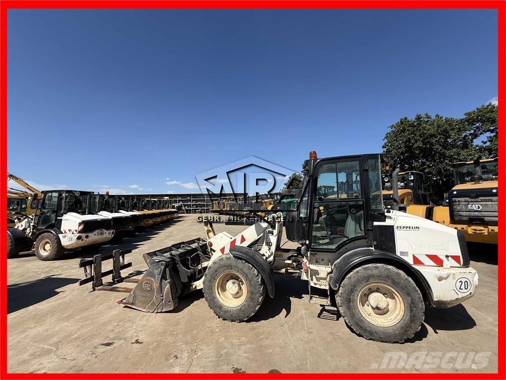 CAT 908 M  휠로우더