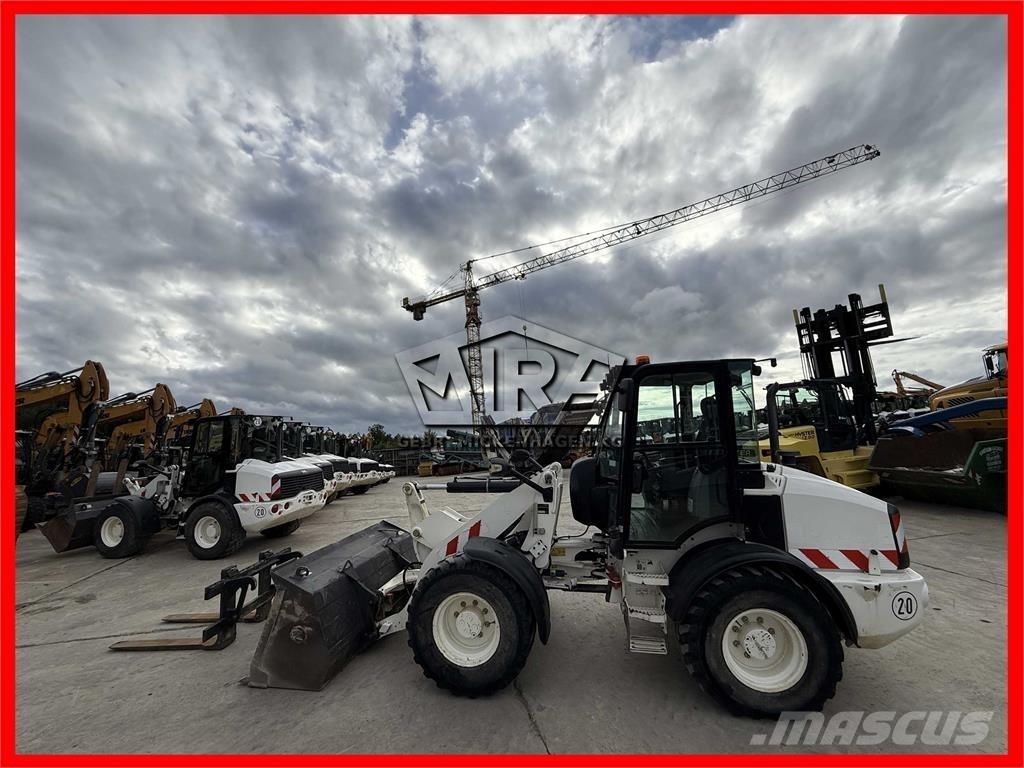 CAT 908M  휠로우더