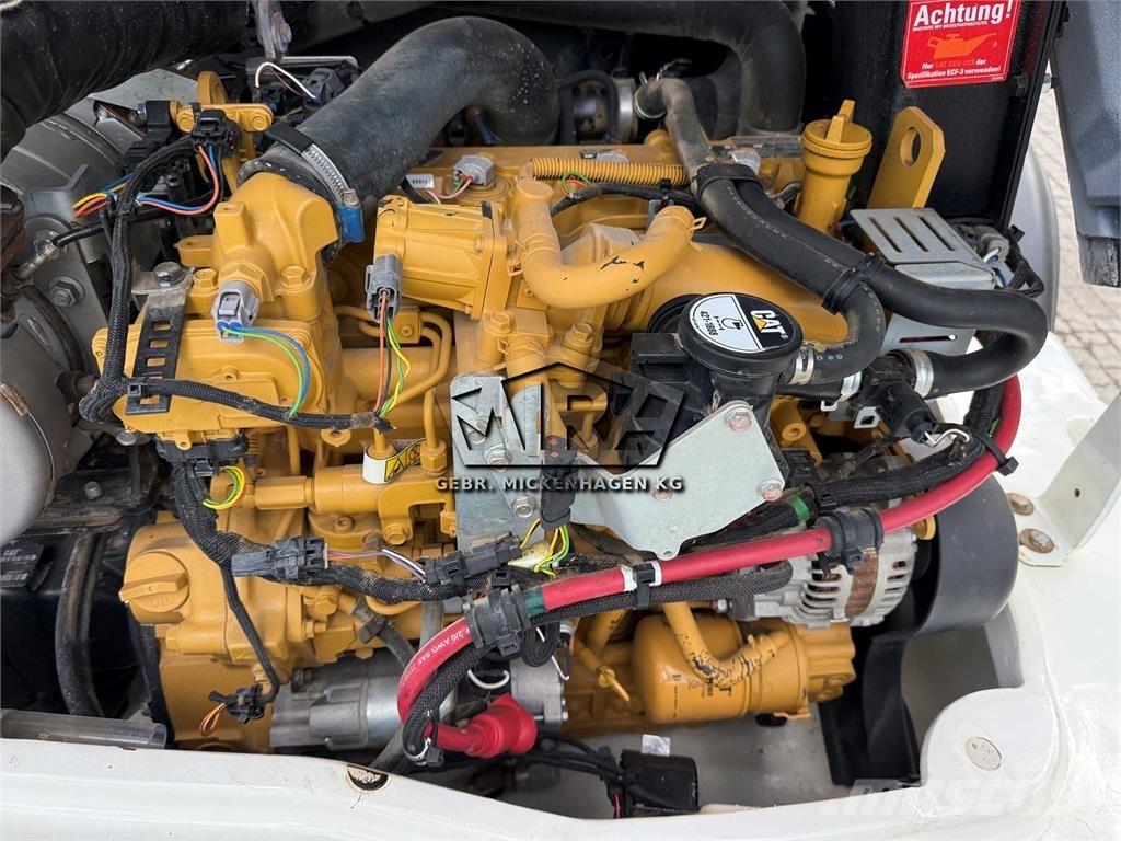 CAT 908M  휠로우더