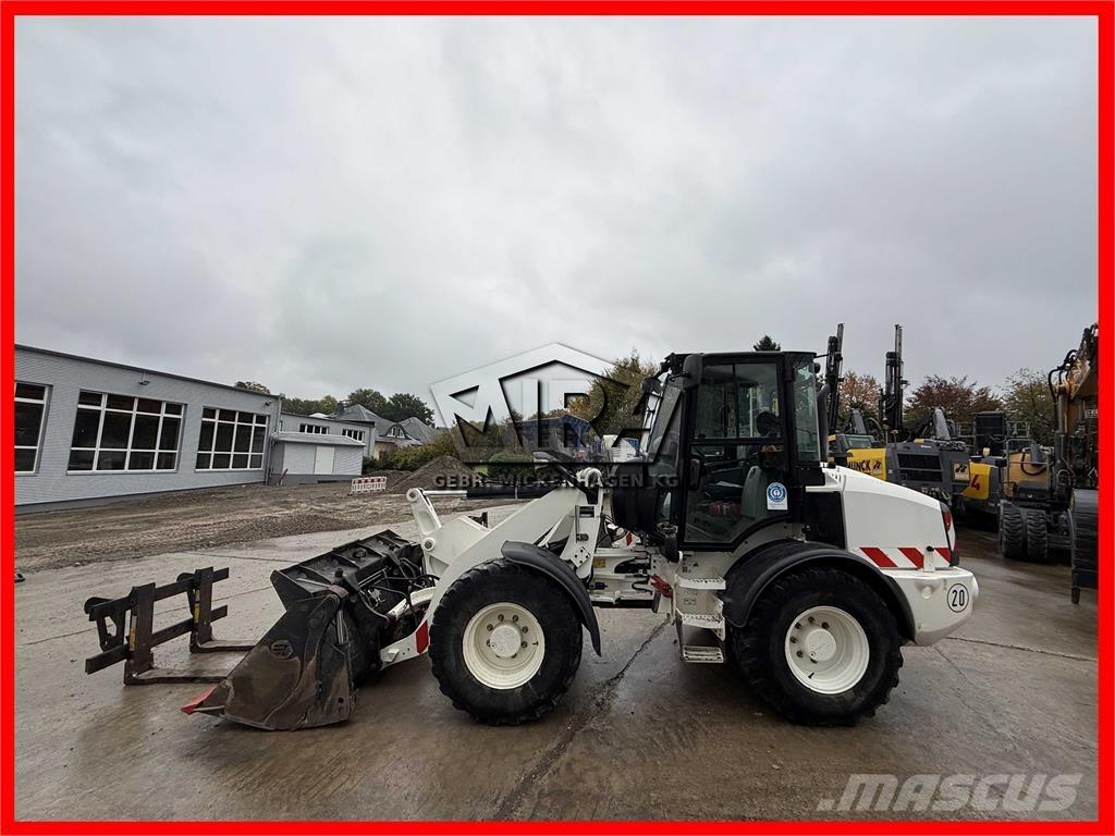 CAT 908M  휠로우더