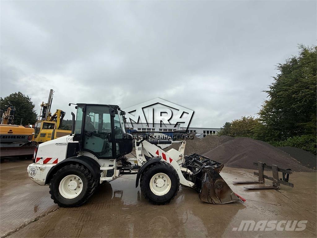 CAT 908M  휠로우더