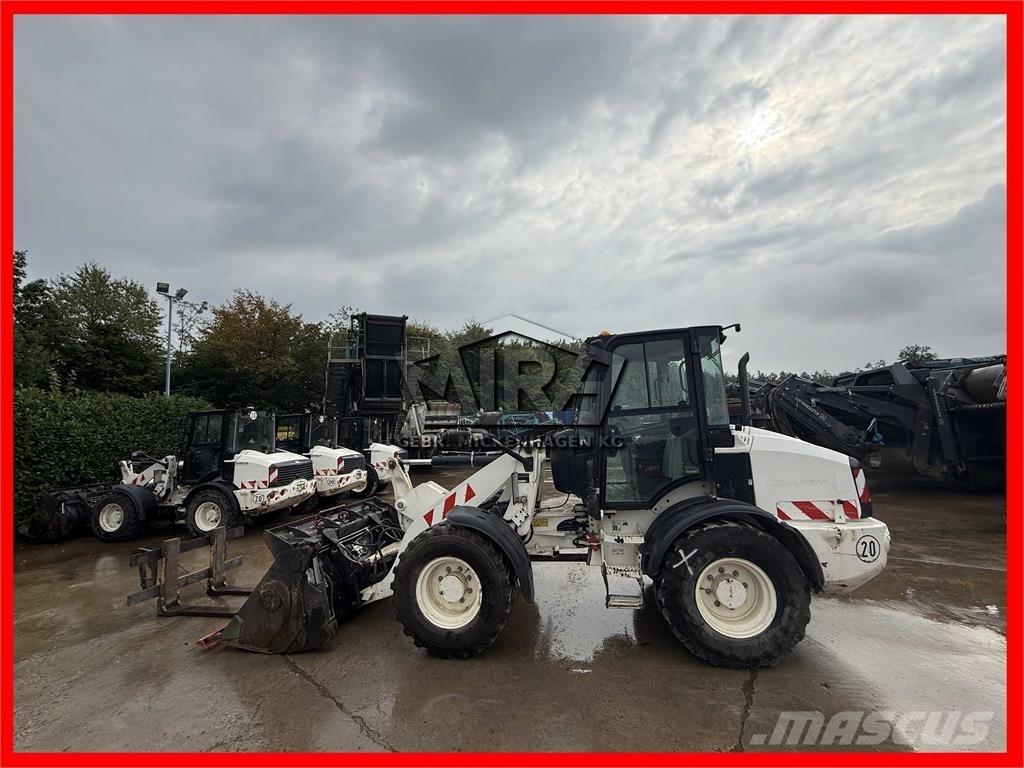 CAT 908M  휠로우더