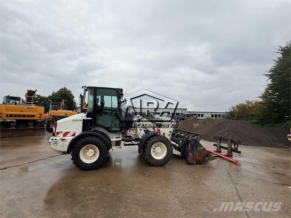 CAT 908M  휠로우더