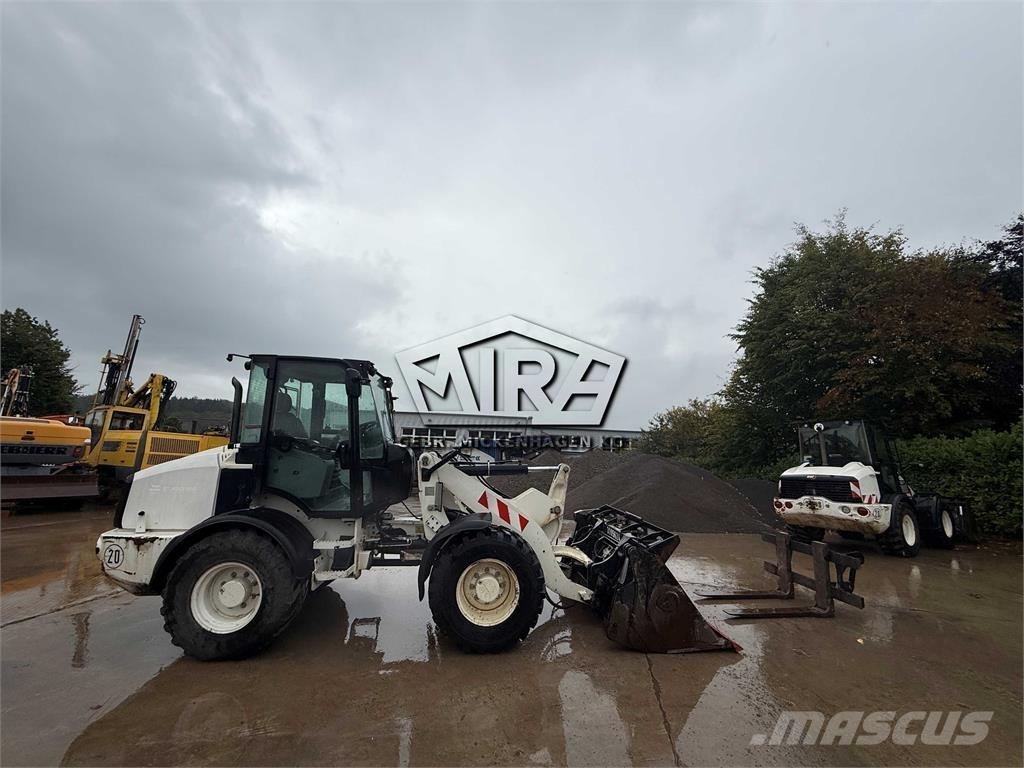 CAT 908M  휠로우더