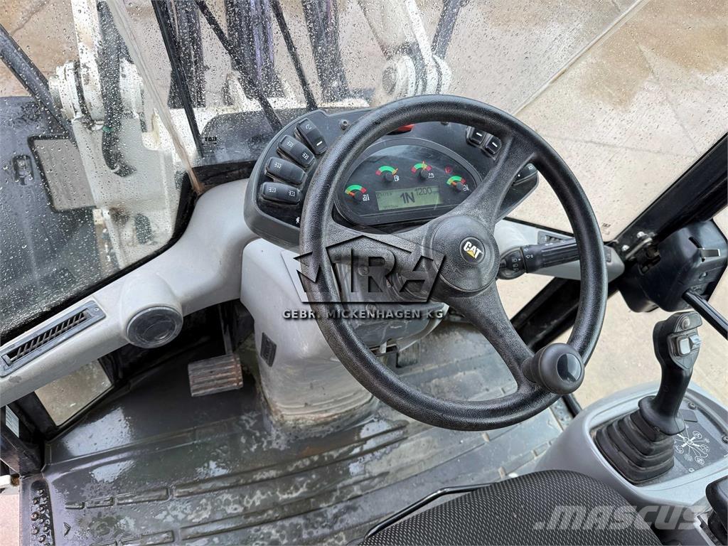 CAT 908M  휠로우더