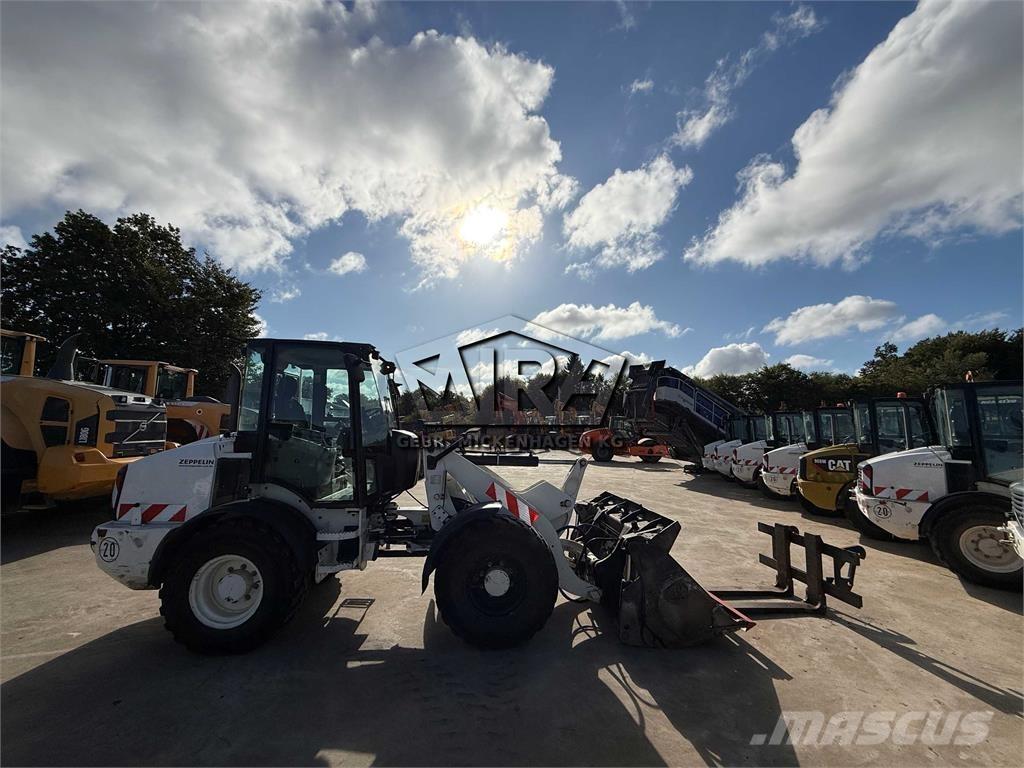 CAT 908M  휠로우더