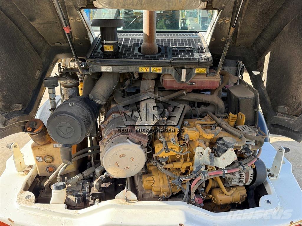 CAT 908M  휠로우더