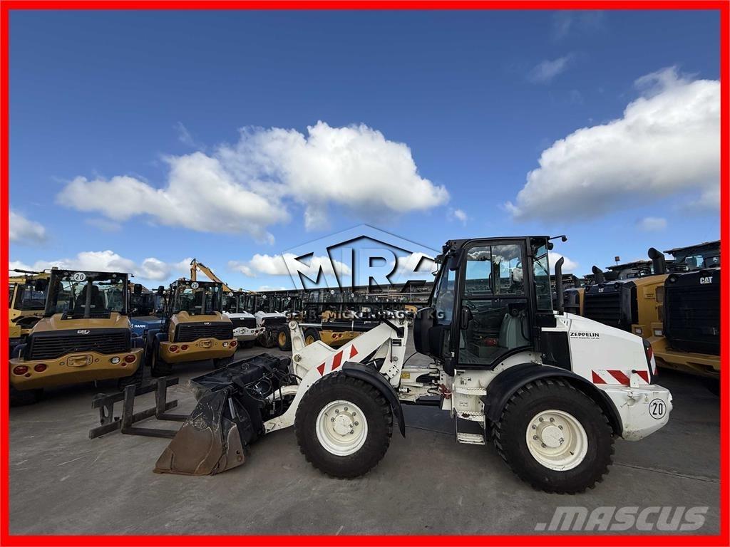 CAT 908M  휠로우더