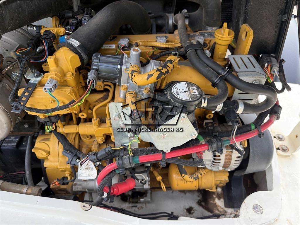 CAT 908M  휠로우더
