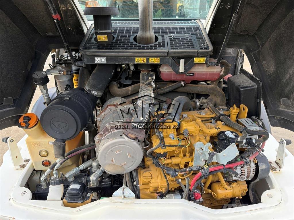 CAT 908M  휠로우더
