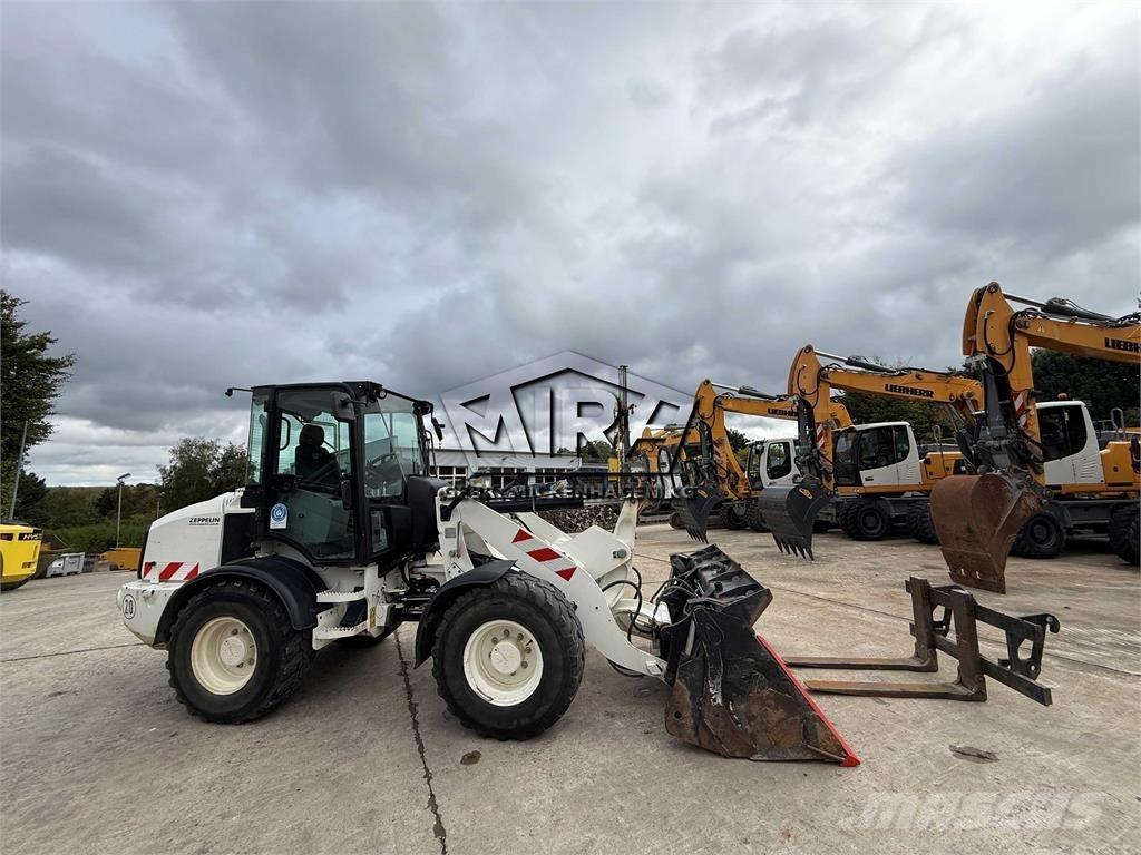 CAT 908M  휠로우더