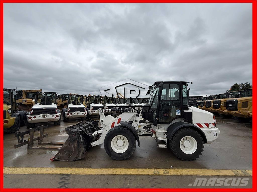 CAT 908M  휠로우더