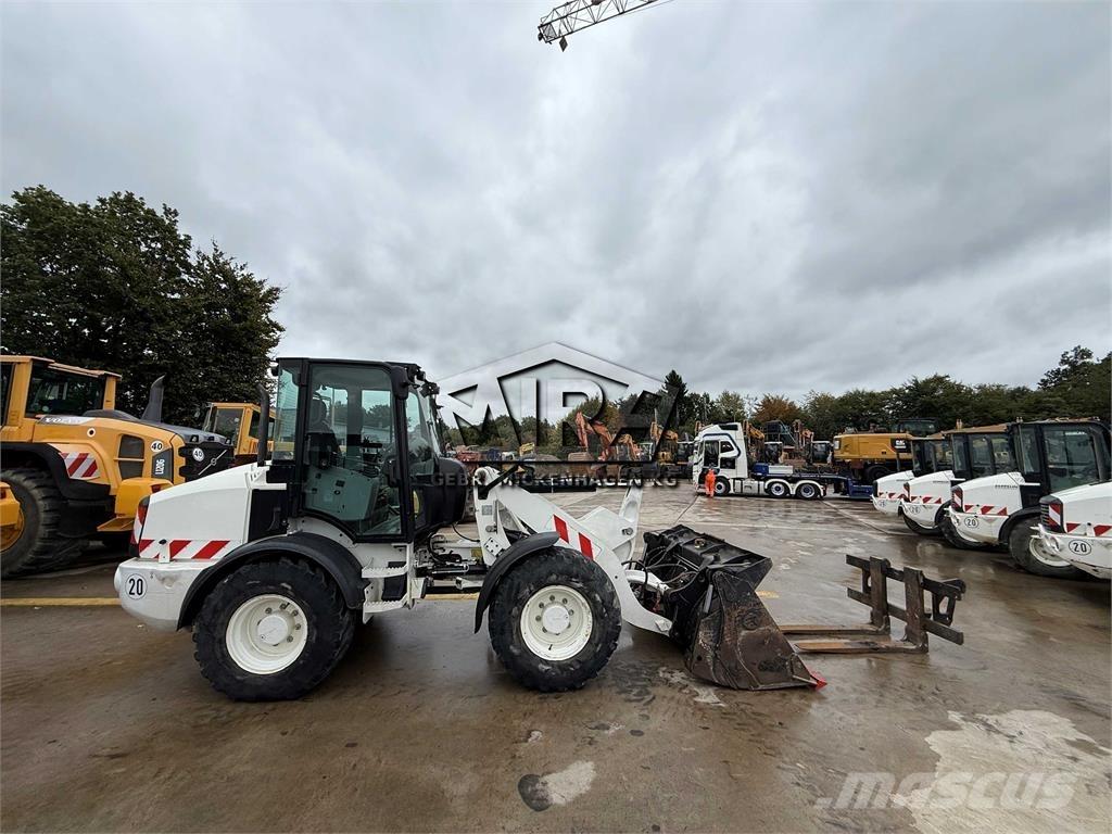 CAT 908M  휠로우더