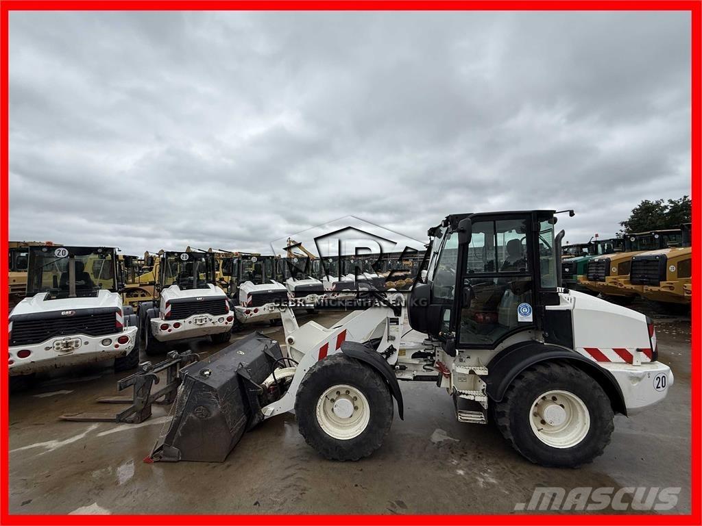 CAT 908M  휠로우더