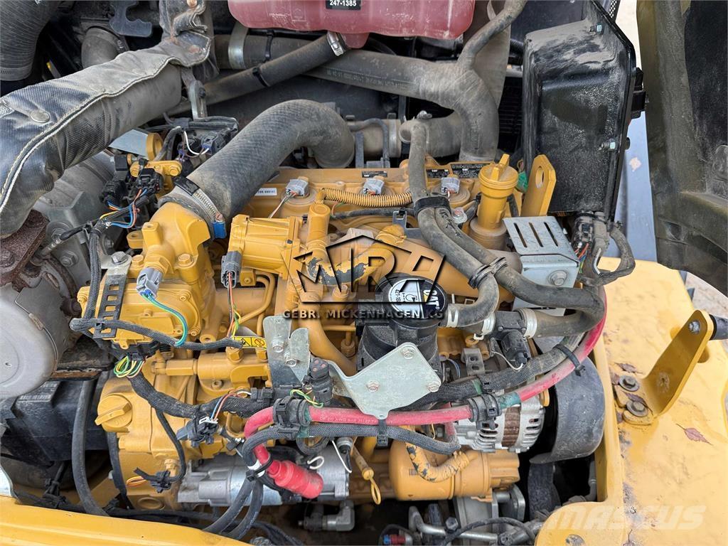 CAT 908M  휠로우더