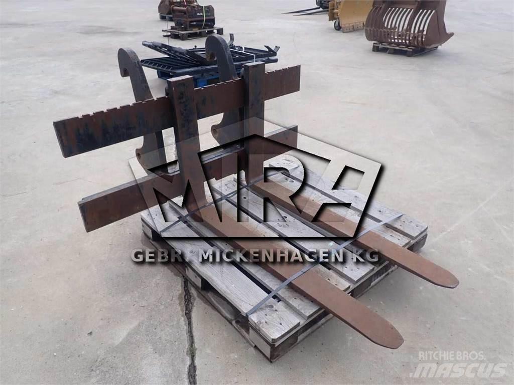 CAT 926 지게차