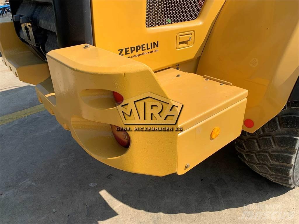 CAT 938M  휠로우더