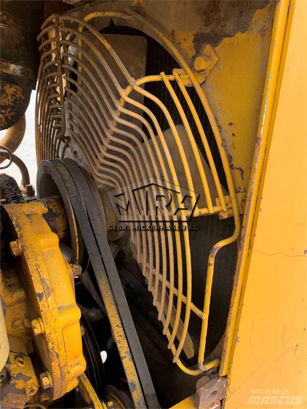 CAT 941 궤도식 로우더