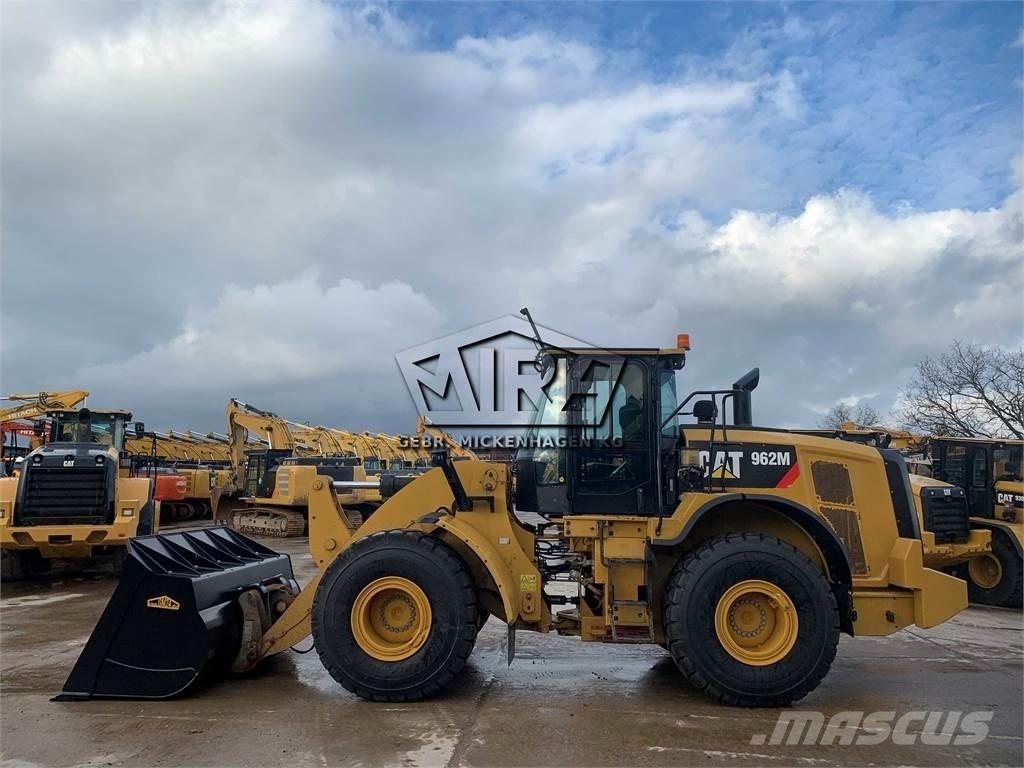 CAT 962M ( 950 M )  휠로우더