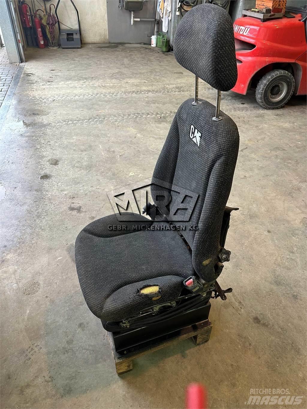 CAT 966 KXE / Sitz 캐빈 및 인테리어