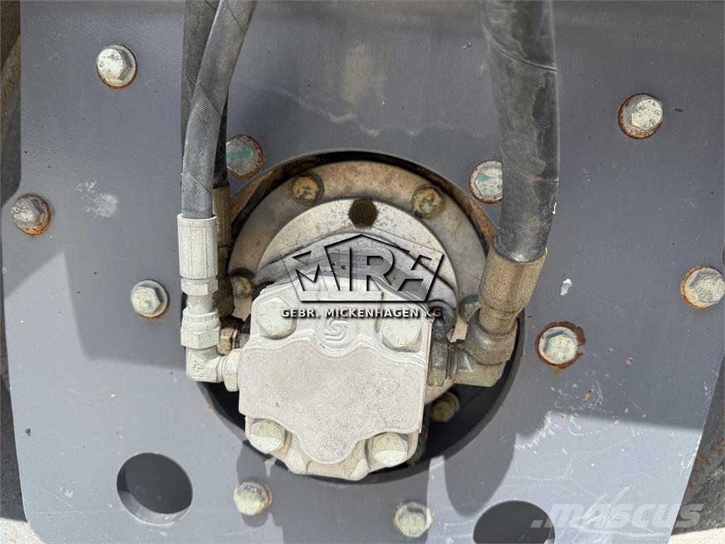 Dynapac CC1200 트윈 드럼 롤러