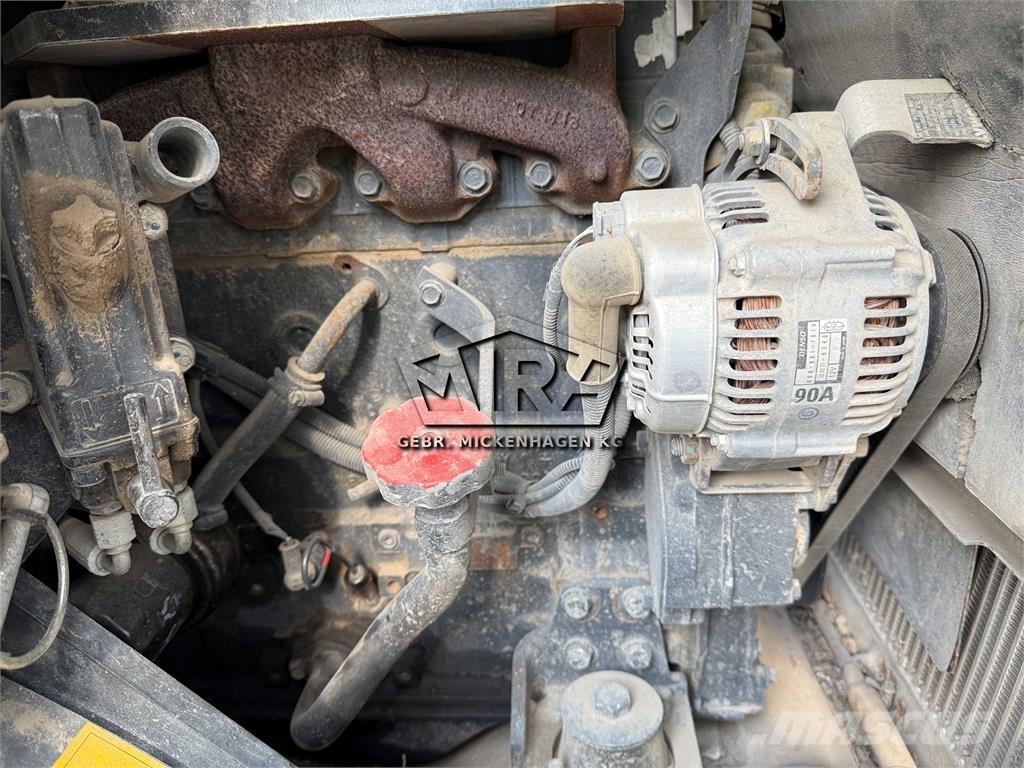 Komatsu WA70-7  휠로우더