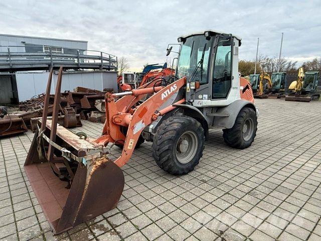 Atlas AR80  휠로우더