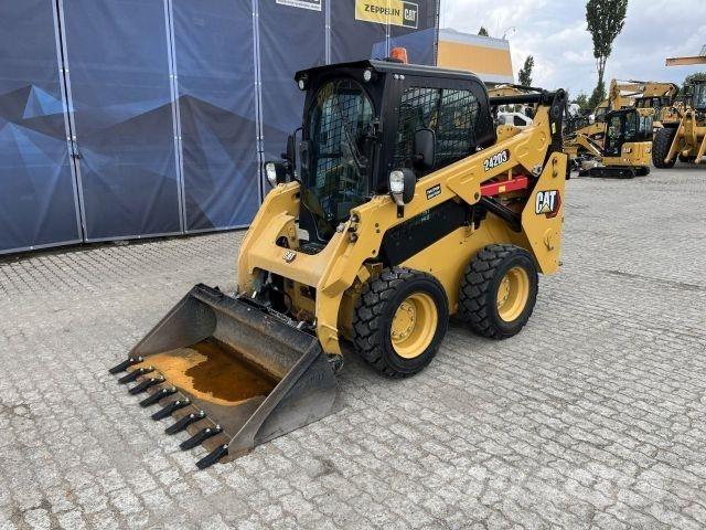 CAT 242D3 건설 장비 - 기타