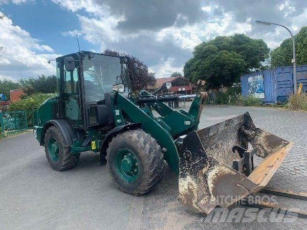CAT 906 M  휠로우더