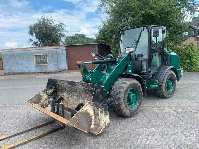 CAT 906 M  휠로우더
