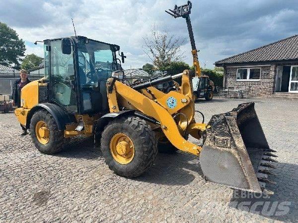 CAT 906M  휠로우더