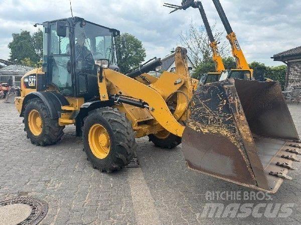 CAT 908  휠로우더
