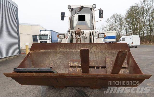 CAT 910 E  휠로우더