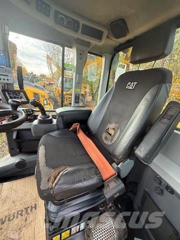 CAT 938 M  휠로우더