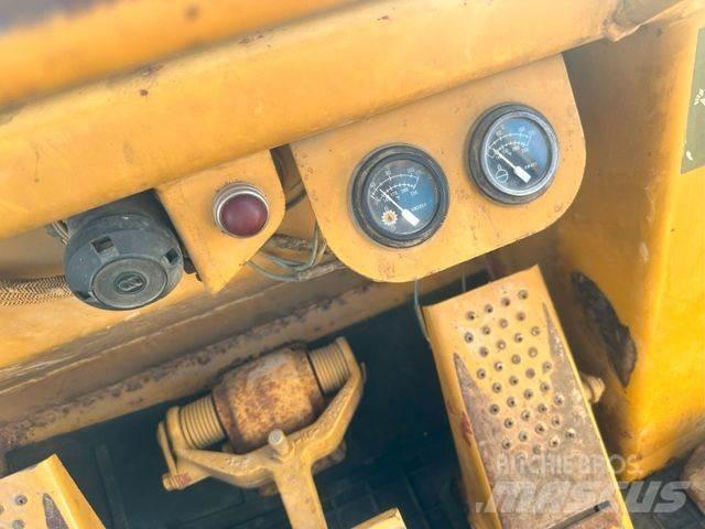 CAT 953 크롤러 도저