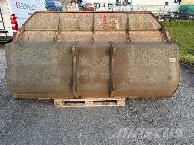  DIV. SCHAUFEL  휠로우더