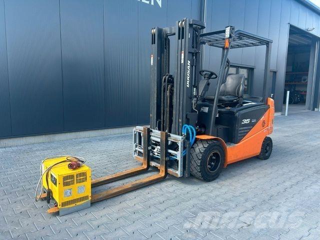 Doosan B 35 NS 전동 지게차