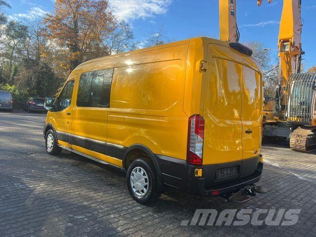Ford Transit Doka 패널 화물차