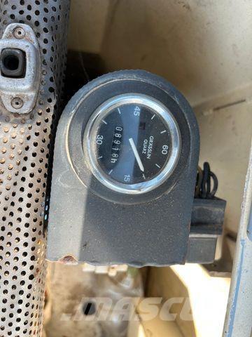 Fuchs 713  휠 굴삭기