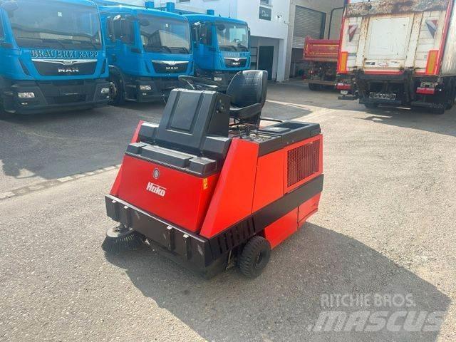 Hako JONAS 1100D 청소 트럭