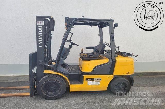 Hyundai 30L-7A LPG 지게차
