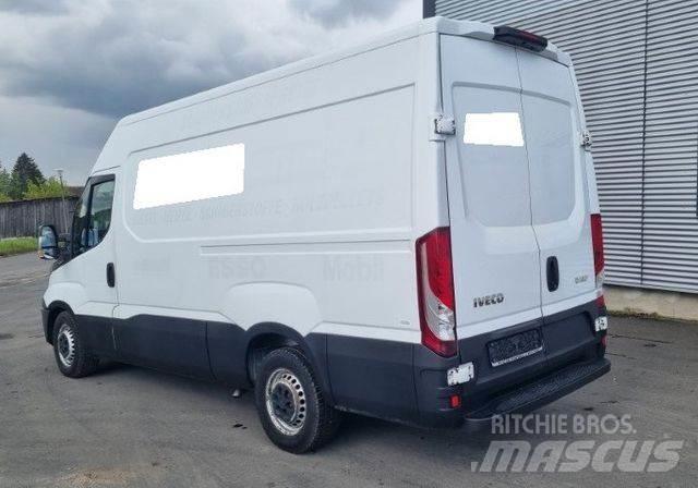 Iveco 35-170 패널 화물차