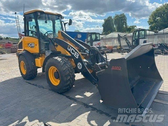 JCB 409  휠로우더