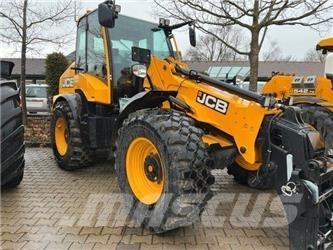 JCB TM 320  휠로우더