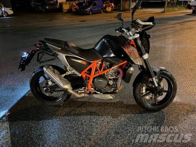 KTM 690 DUKE 기타 트럭