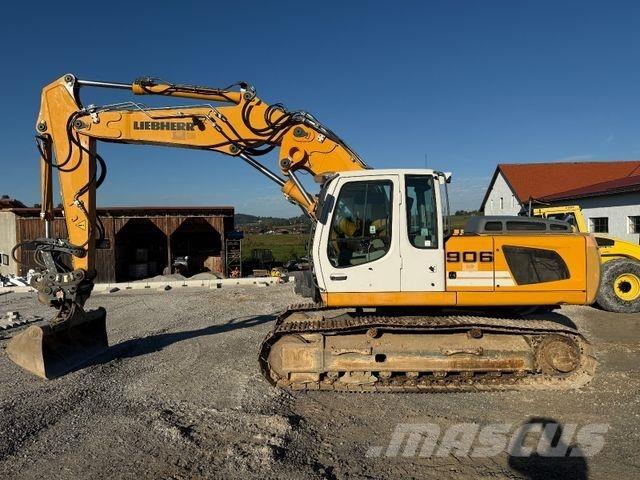 Liebherr R 906 LC 대형 굴삭기 29톤 이상