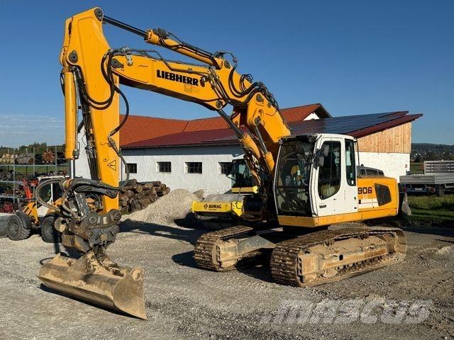 Liebherr R 906 LC 대형 굴삭기 29톤 이상