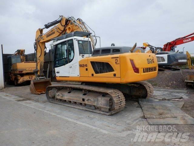 Liebherr R924 LC 대형 굴삭기 29톤 이상