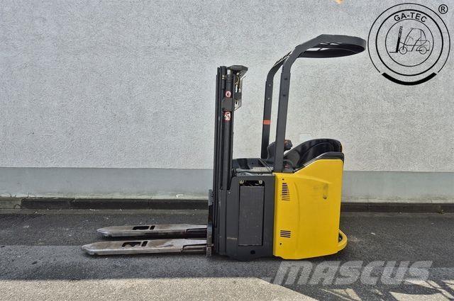 Linde L14SP 하이 리프트 오더 피커