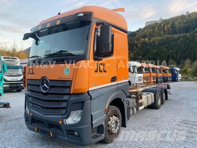 Mercedes-Benz 2542 새시 운전실 트럭